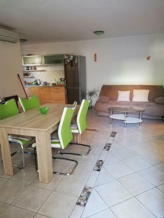 Apartman Natasa Mali Lošinj Zewnętrze zdjęcie