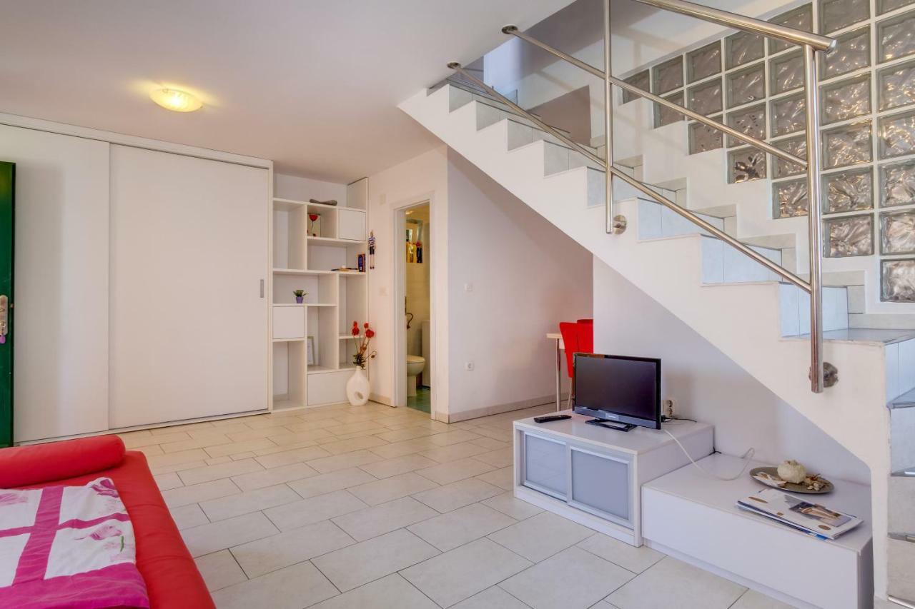 Apartman Natasa Mali Lošinj Zewnętrze zdjęcie